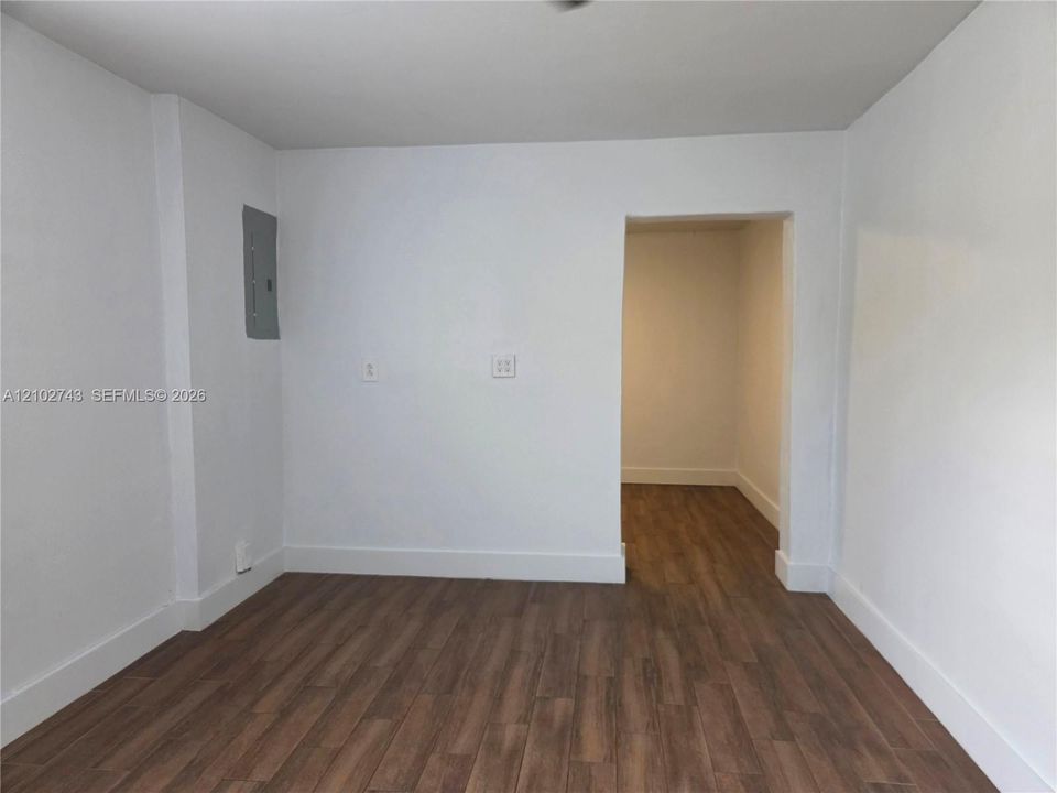 For Rent: $3,800 (3 beds, 2 baths, 1713 Square Feet)