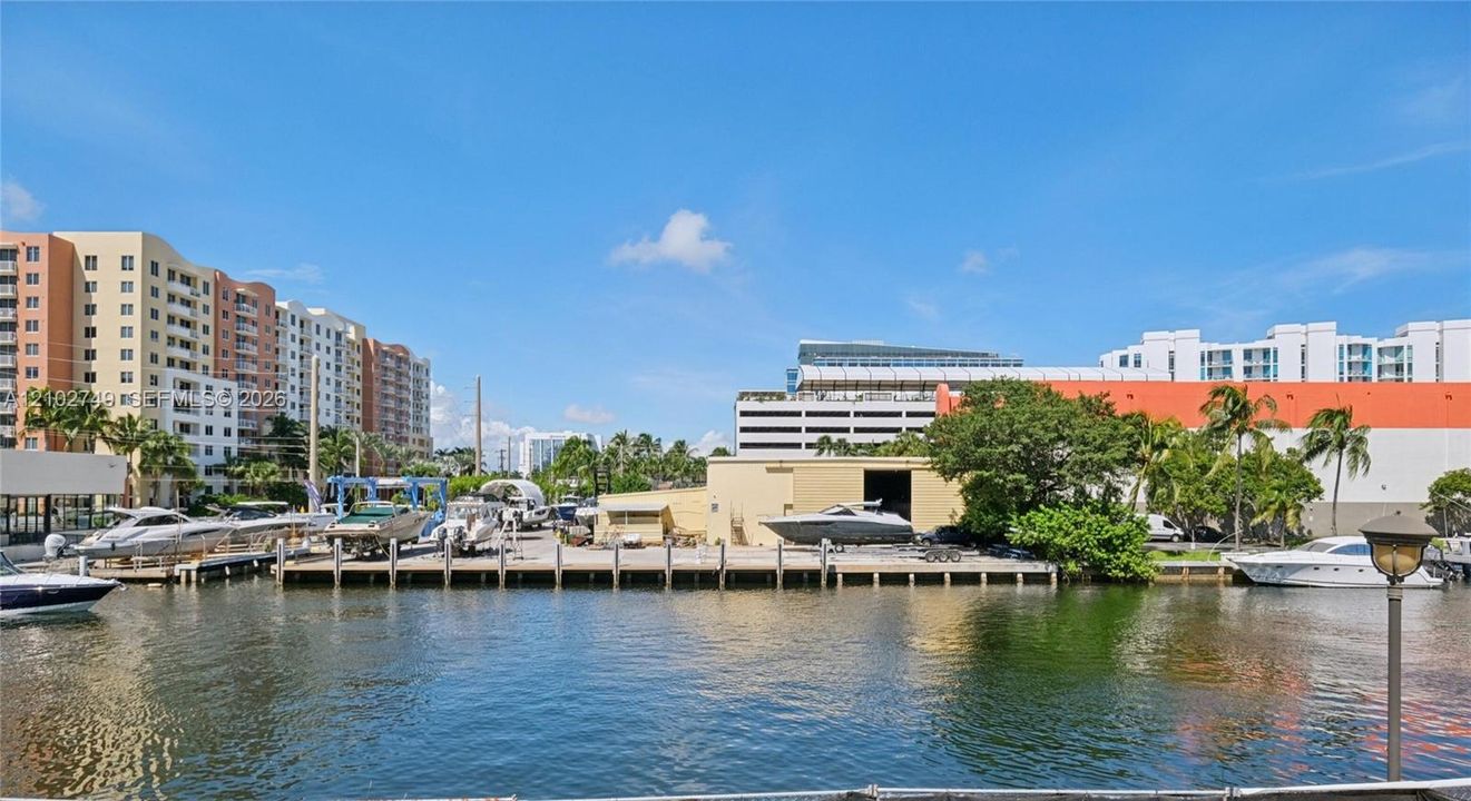 En Venta: $289,000 (1 camas, 1 baños, 859 Pies cuadrados)