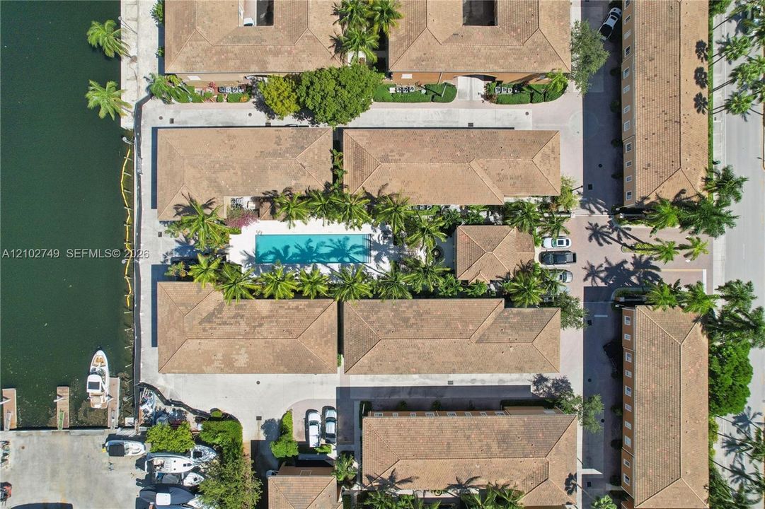 En Venta: $289,000 (1 camas, 1 baños, 859 Pies cuadrados)