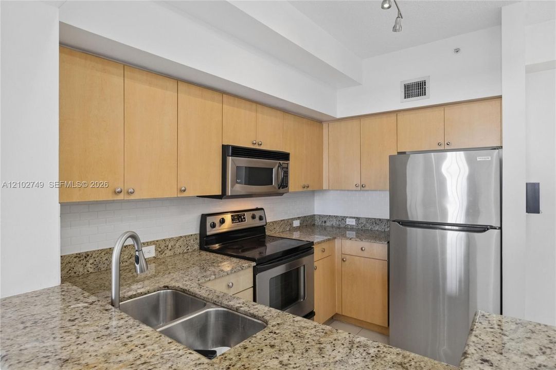 En Venta: $289,000 (1 camas, 1 baños, 859 Pies cuadrados)