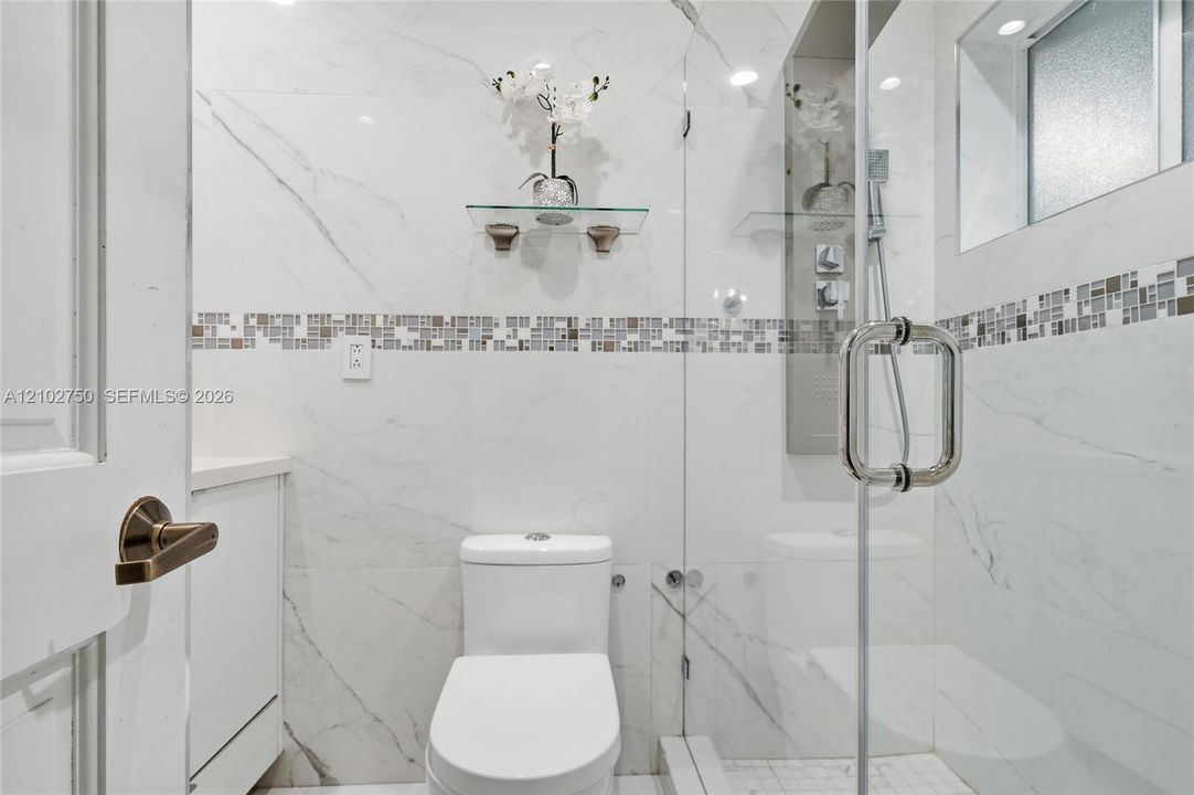 На продажу: $849,999 (4 спален, 2 ванн, 1476 Квадратных фут)