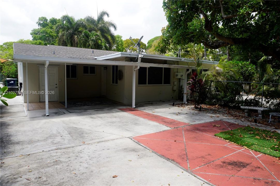 For Rent: $3,500 (3 beds, 2 baths, 1023 Square Feet)