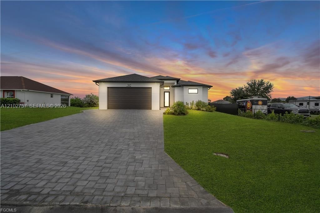 For Sale: $424,000 (4 beds, 4 baths, 2282 Square Feet)