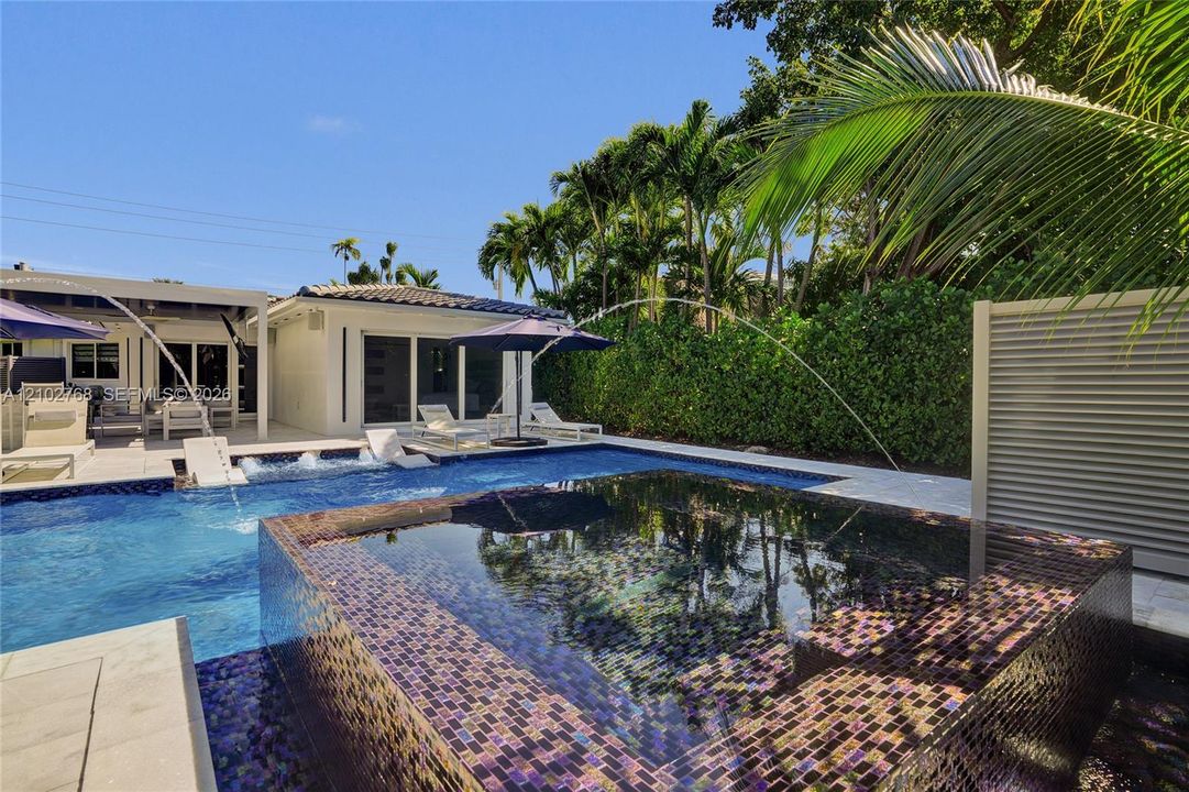 For Rent: $16,500 (4 beds, 3 baths, 1756 Square Feet)