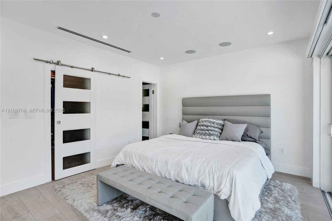 For Rent: $16,500 (4 beds, 3 baths, 1756 Square Feet)