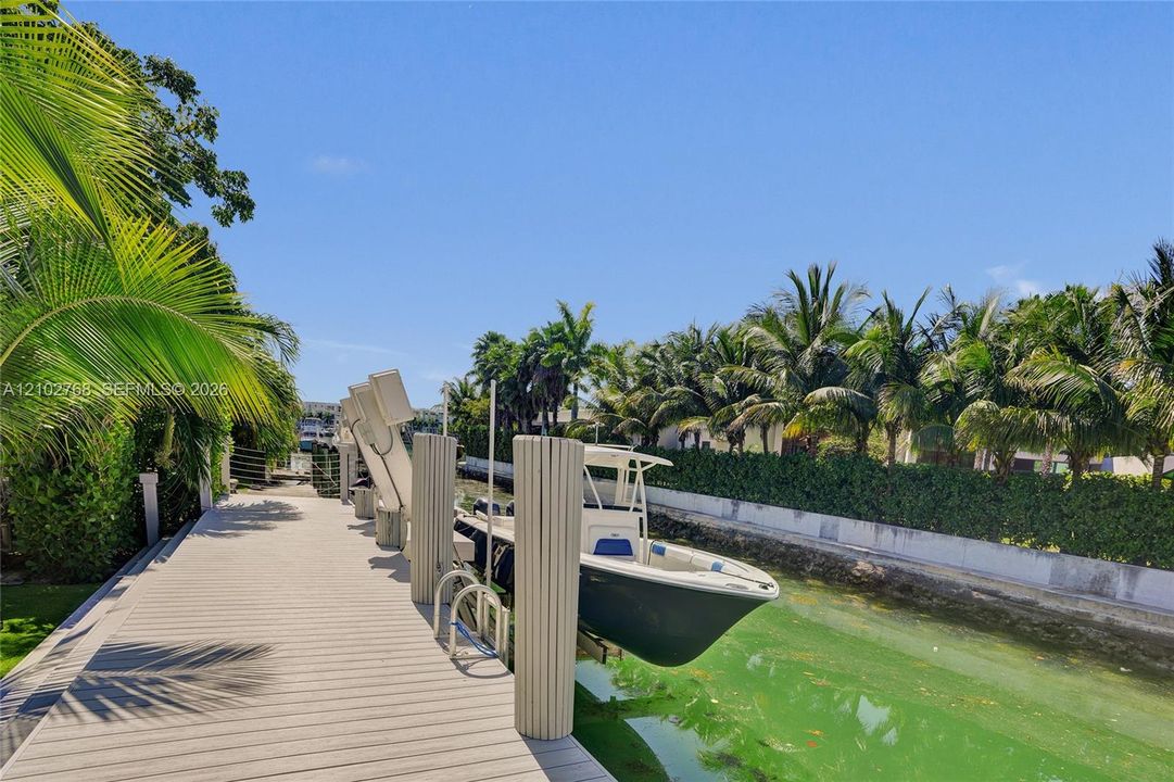 For Rent: $16,500 (4 beds, 3 baths, 1756 Square Feet)