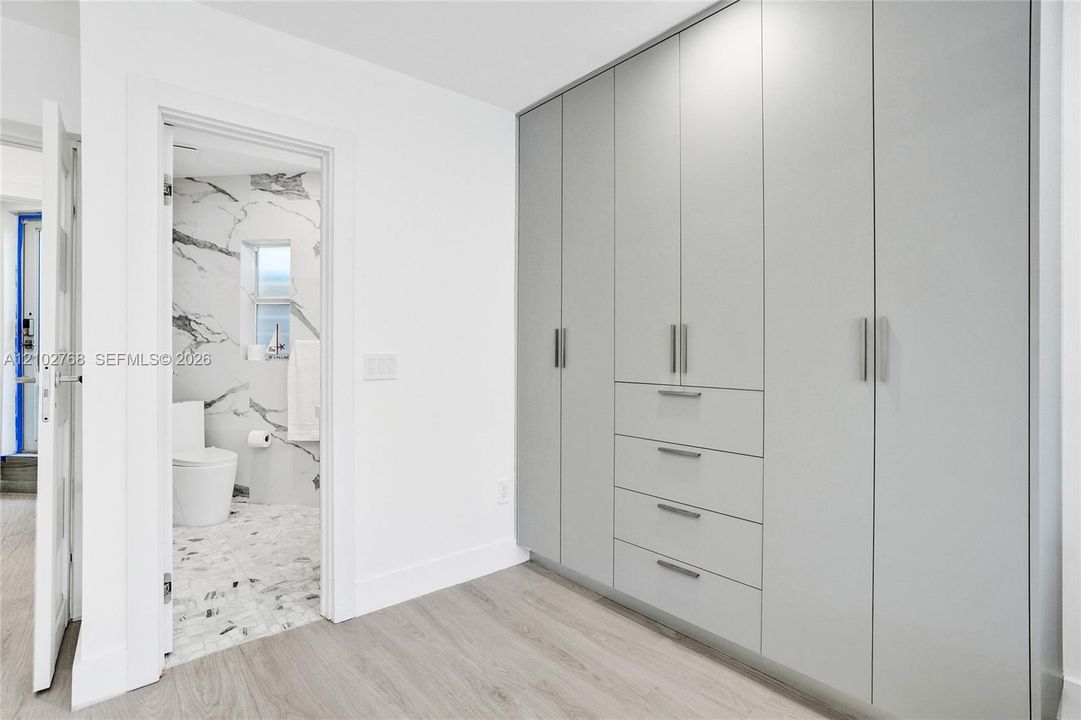 For Rent: $16,500 (4 beds, 3 baths, 1756 Square Feet)