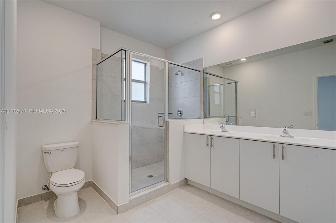 For Rent: $2,850 (3 beds, 2 baths, 1331 Square Feet)