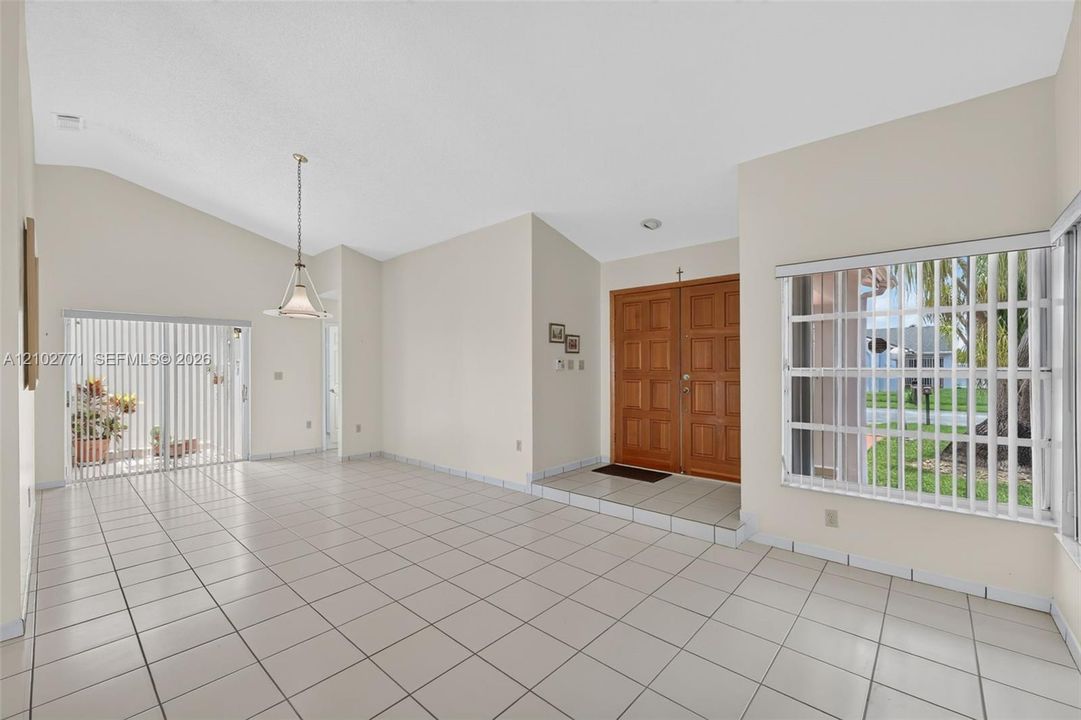 En Renta: $3,600 (3 camas, 2 baños, 1525 Pies cuadrados)