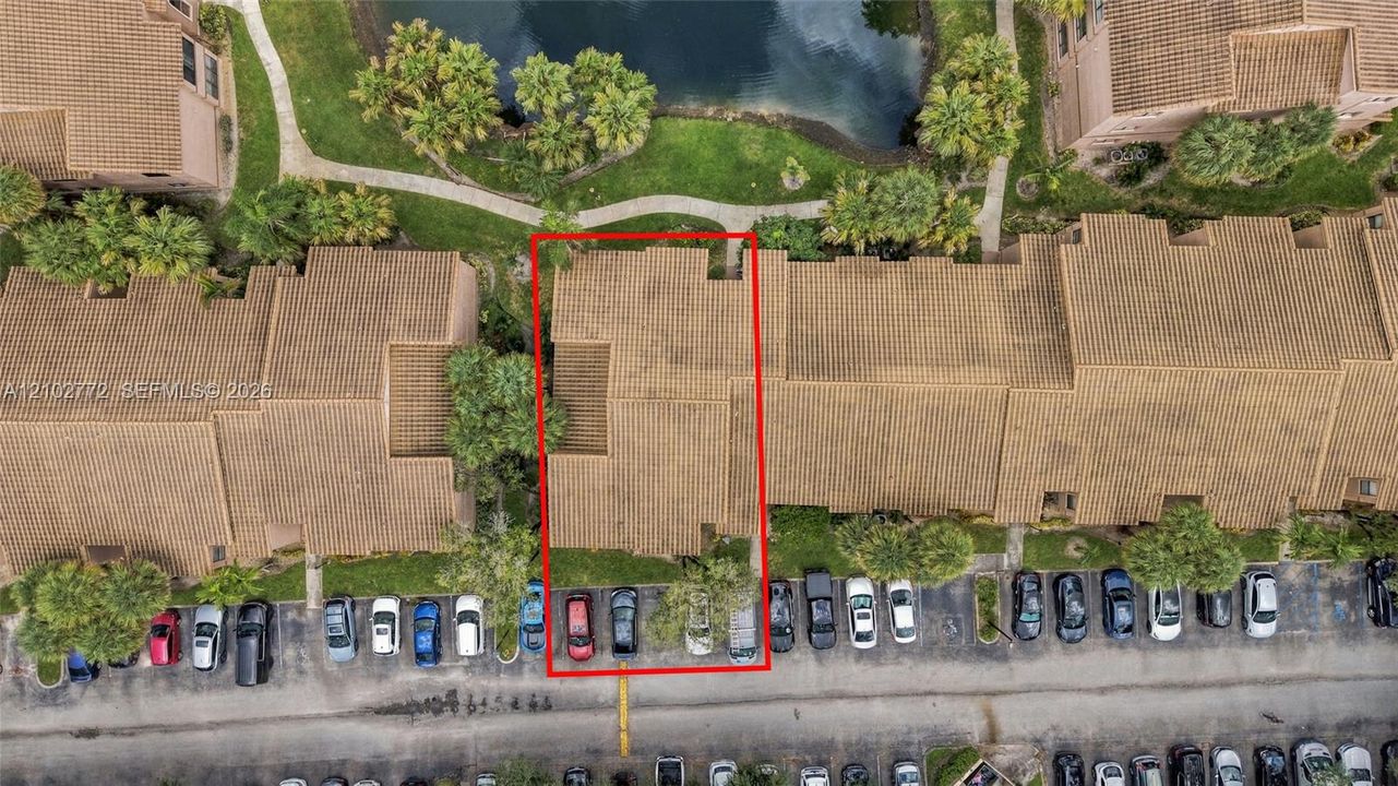 На продажу: $232,000 (2 спален, 2 ванн, 1100 Квадратных фут)