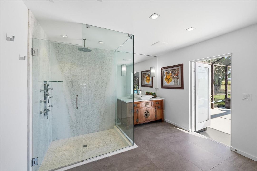 Cabana Bath