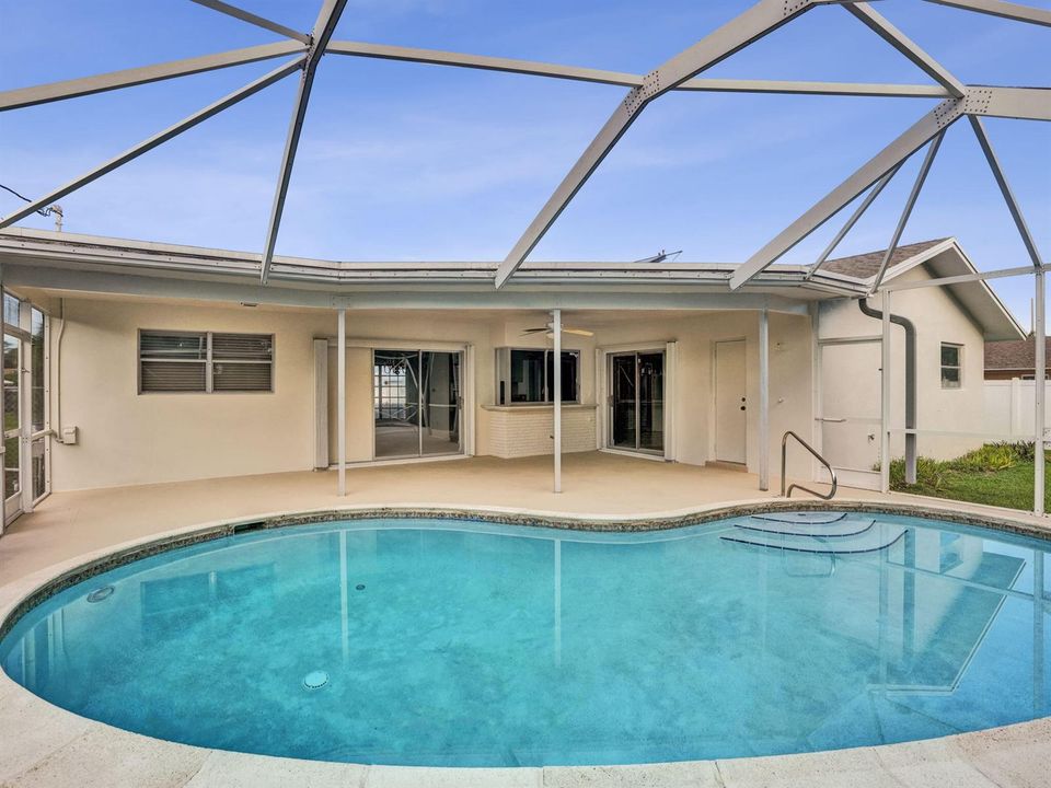 Pool 4