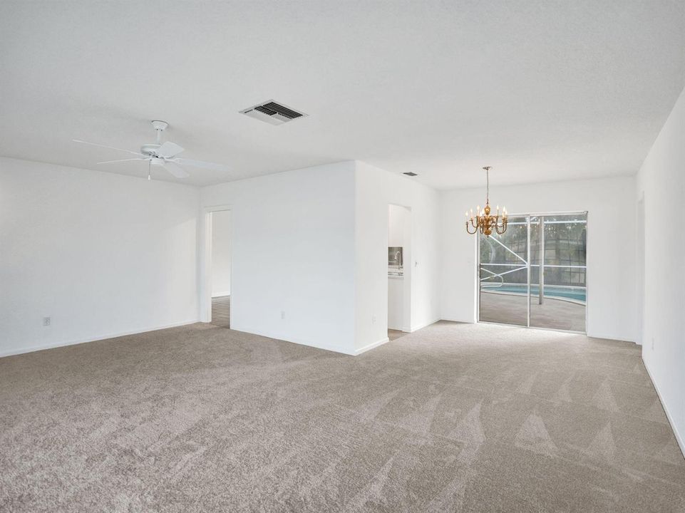 Living / Dining 4