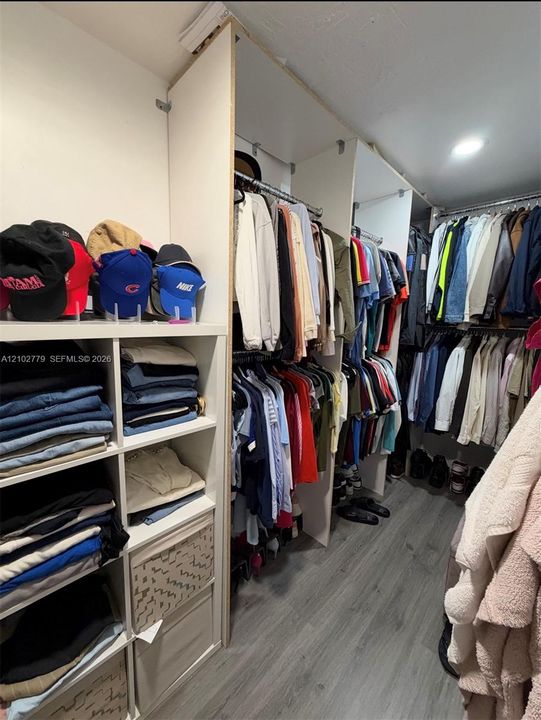En Venta: $679,000 (5 camas, 3 baños, 2278 Pies cuadrados)