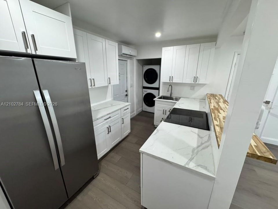 For Sale: $530,000 (0 beds, 0 baths, 1078 Square Feet)