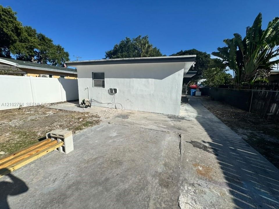 For Sale: $530,000 (0 beds, 0 baths, 1078 Square Feet)