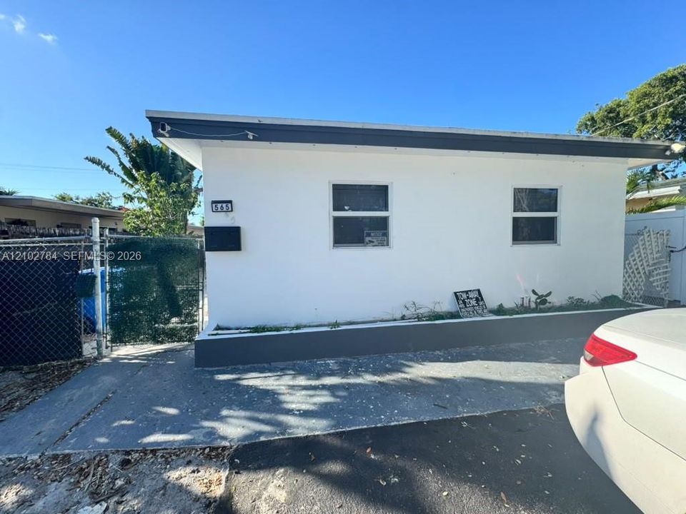 For Sale: $530,000 (0 beds, 0 baths, 1078 Square Feet)