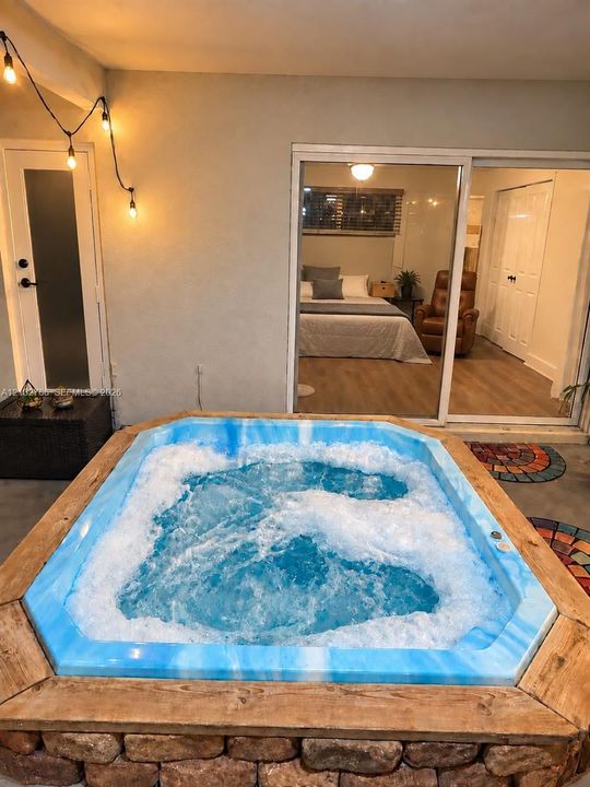 В аренду: $6,000 (2 спален, 2 ванн, 1218 Квадратных фут)