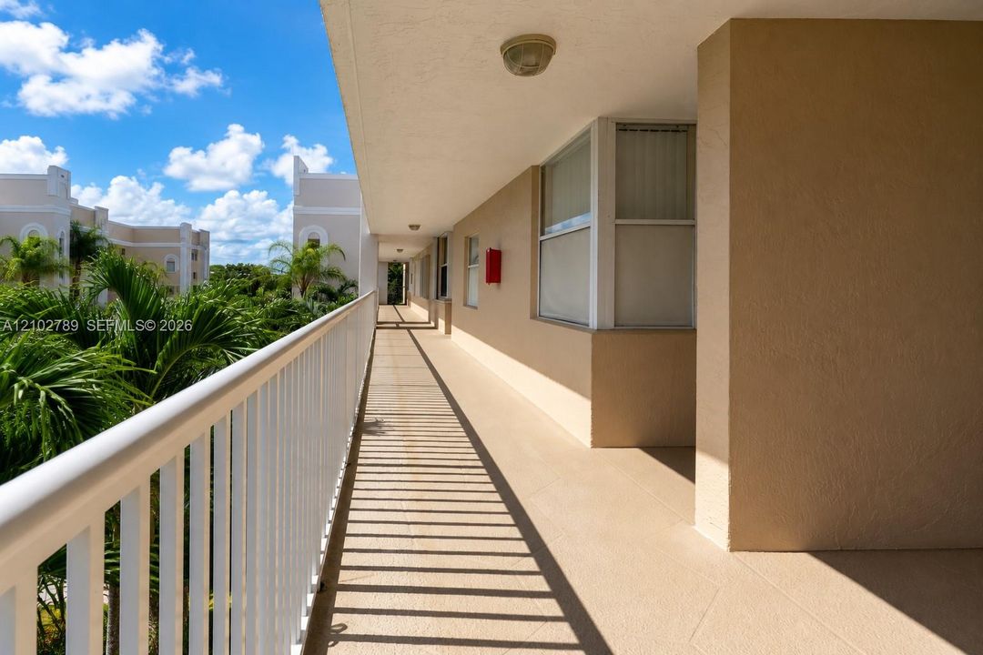 En Venta: $150,000 (2 camas, 2 baños, 950 Pies cuadrados)