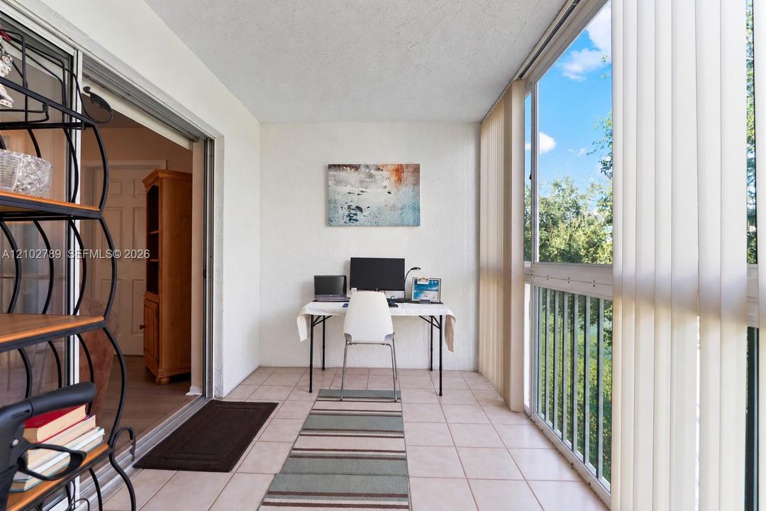 En Venta: $150,000 (2 camas, 2 baños, 950 Pies cuadrados)