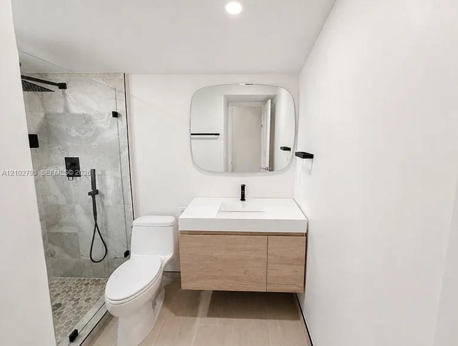 В аренду: $4,999 (4 спален, 3 ванн, 1318 Квадратных фут)