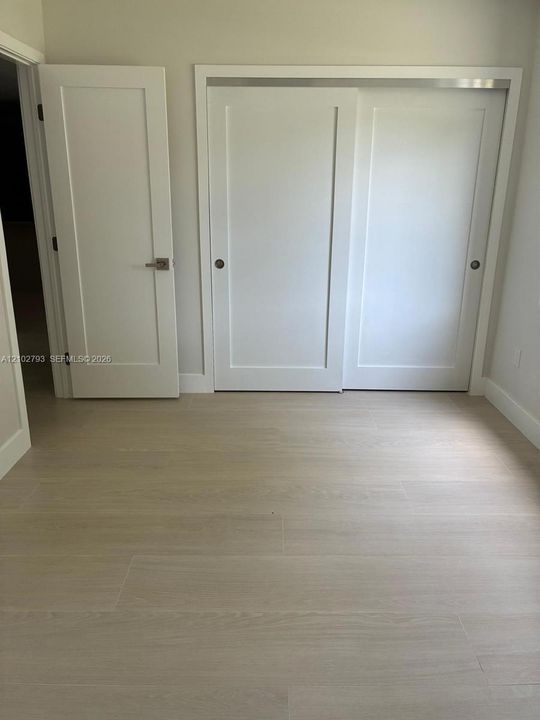 В аренду: $4,999 (4 спален, 3 ванн, 1318 Квадратных фут)