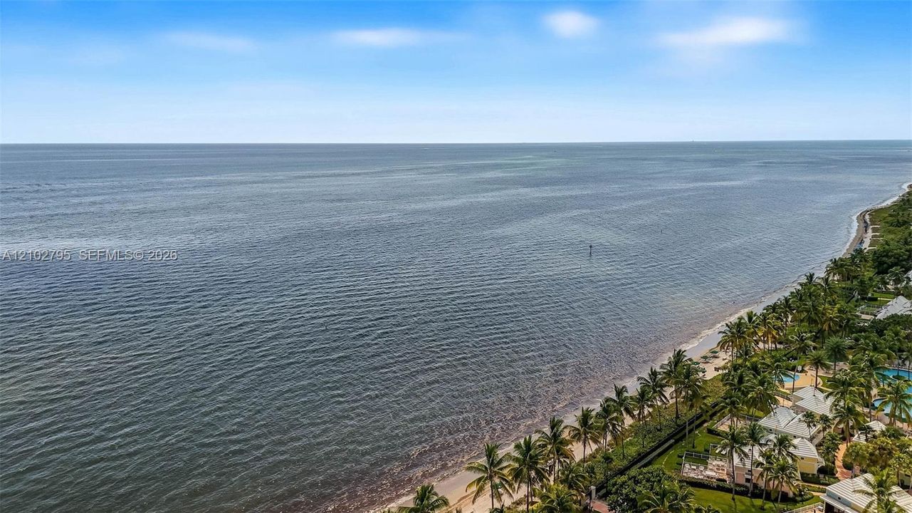 For Rent: $4,500 (1 beds, 1 baths, 590 Square Feet)