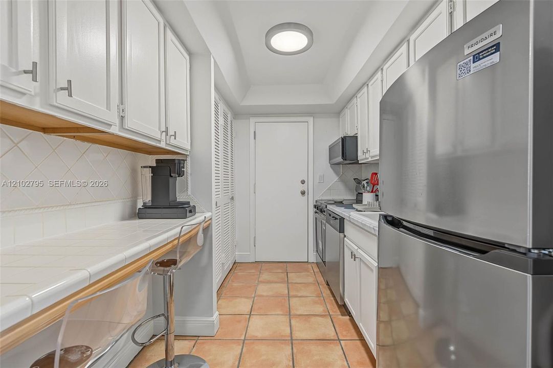 For Rent: $4,500 (1 beds, 1 baths, 590 Square Feet)