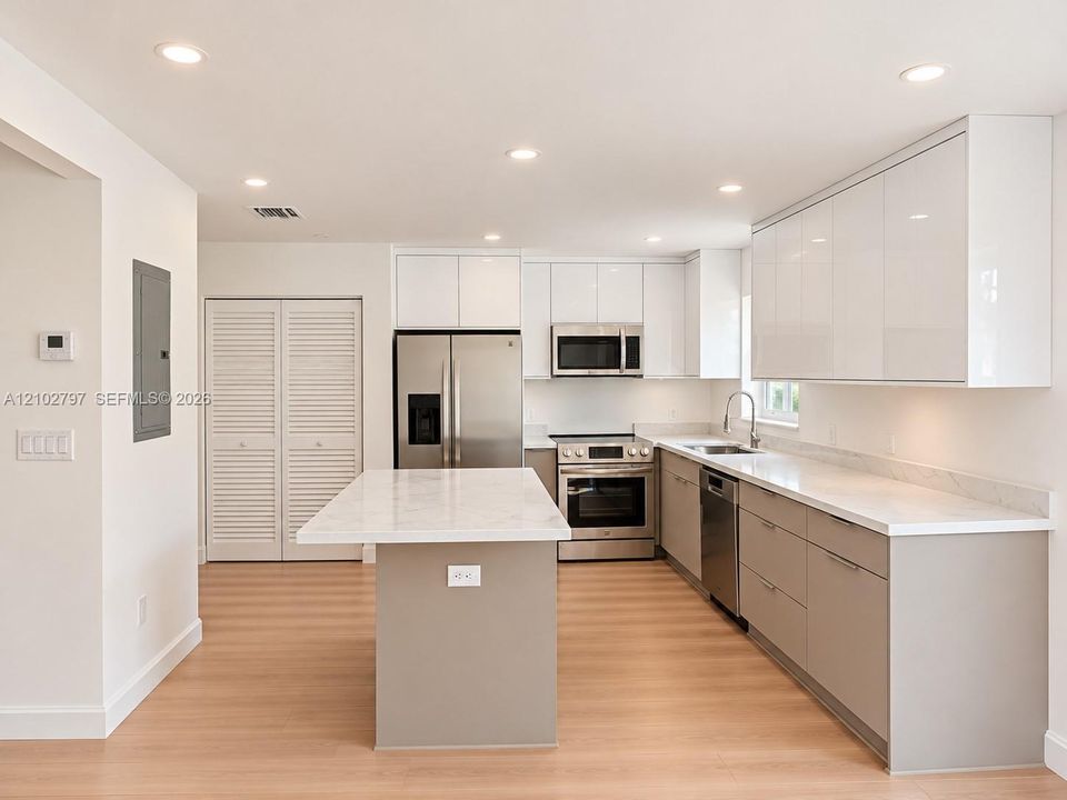 En Venta: $492,500 (3 camas, 2 baños, 1250 Pies cuadrados)