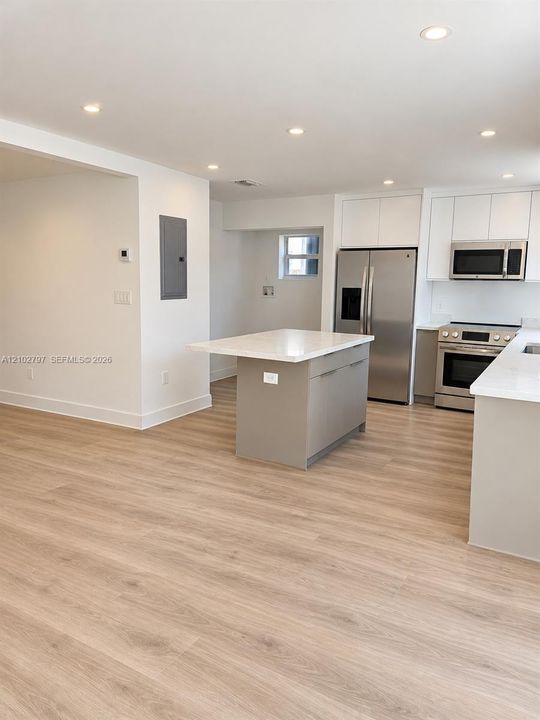 En Venta: $492,500 (3 camas, 2 baños, 1250 Pies cuadrados)