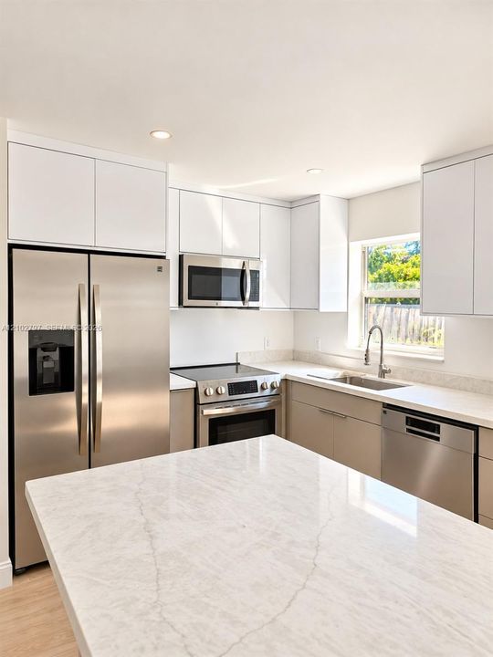 En Venta: $492,500 (3 camas, 2 baños, 1250 Pies cuadrados)