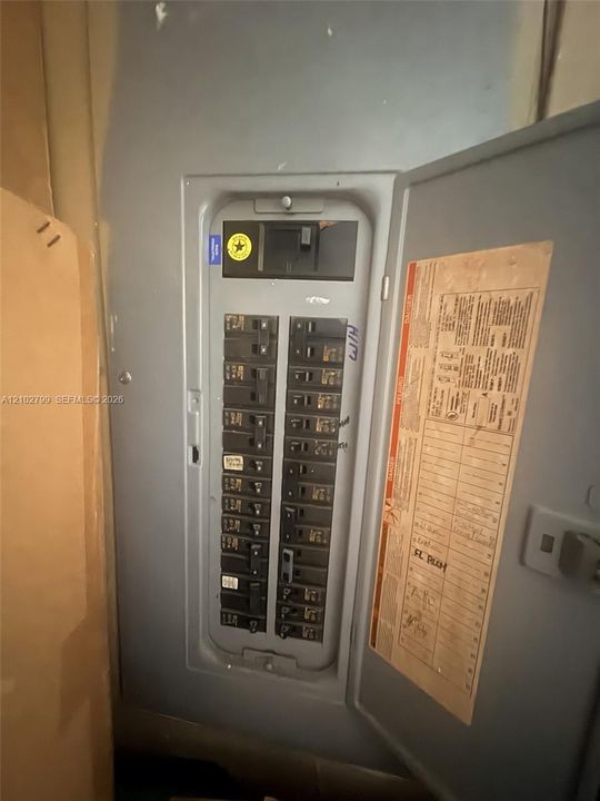 На продажу: $385,000 (3 спален, 2 ванн, 1438 Квадратных фут)