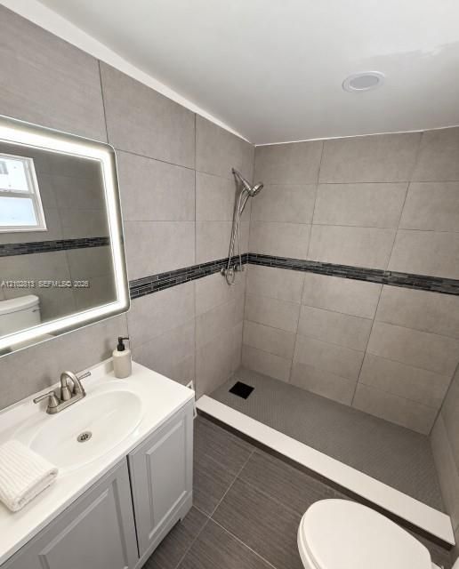 For Rent: $4,500 (5 beds, 3 baths, 1502 Square Feet)