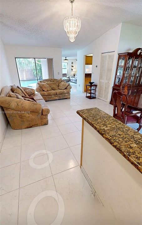 На продажу: $669,000 (3 спален, 2 ванн, 1541 Квадратных фут)