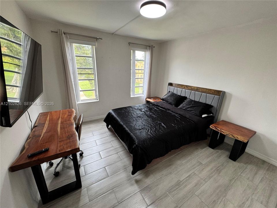 For Rent: $1,800 (2 beds, 1 baths, 1262 Square Feet)