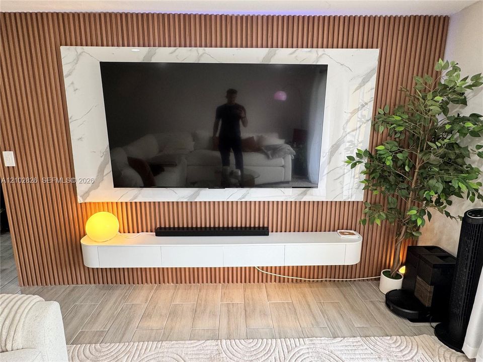 For Rent: $1,800 (2 beds, 1 baths, 1262 Square Feet)