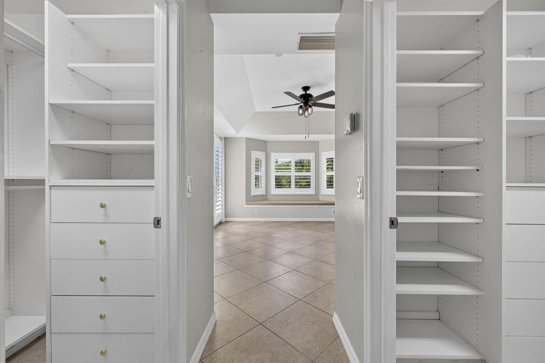 MB - 2 walking closets