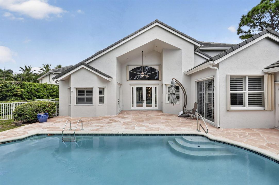 Pool - Backyard