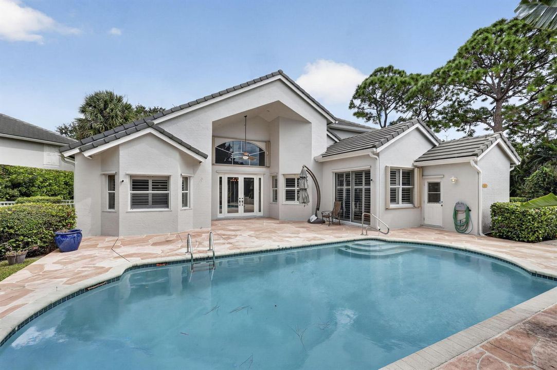 Pool - Backyard