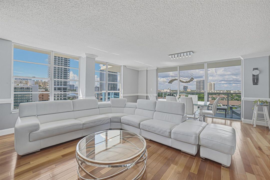 Livingroom-B