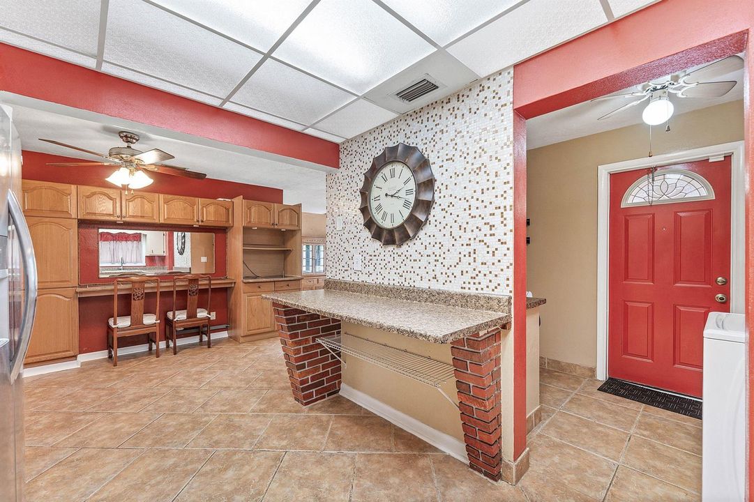 KITCHEN