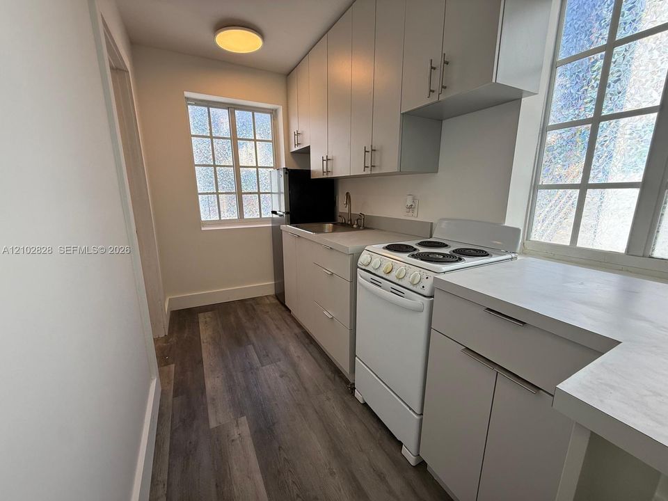 For Rent: $1,700 (1 beds, 1 baths, 0 Square Feet)