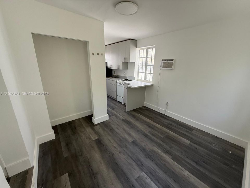 For Rent: $1,700 (1 beds, 1 baths, 0 Square Feet)
