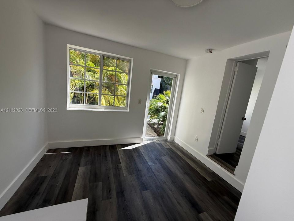 For Rent: $1,700 (1 beds, 1 baths, 0 Square Feet)