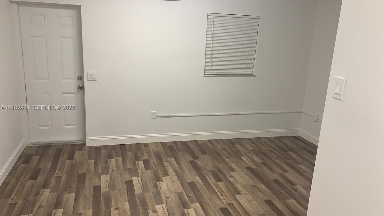 En Renta: $1,200 (1 camas, 1 baños, 1602 Pies cuadrados)
