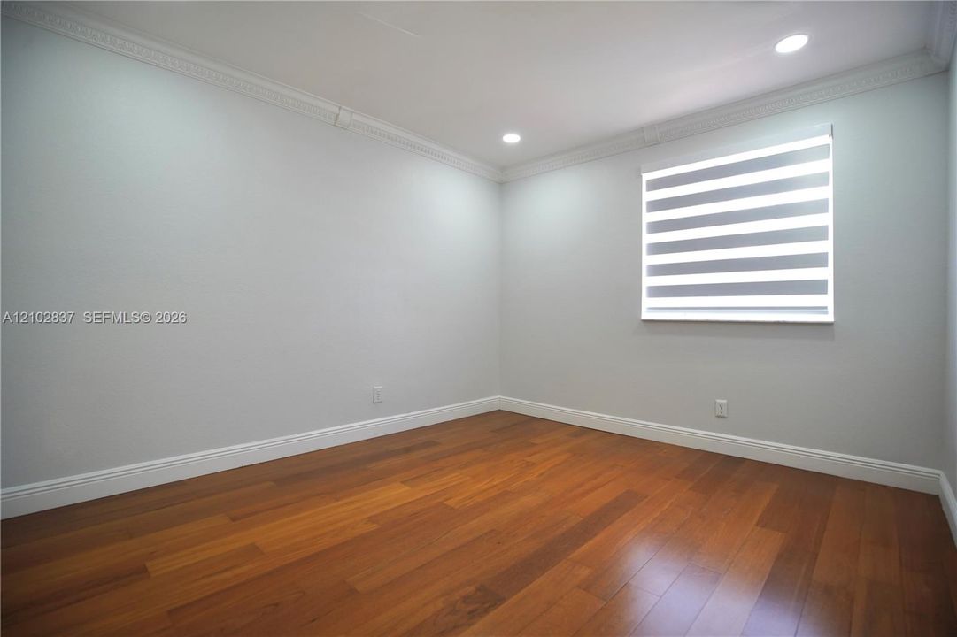 En Renta: $5,250 (4 camas, 3 baños, 2795 Pies cuadrados)