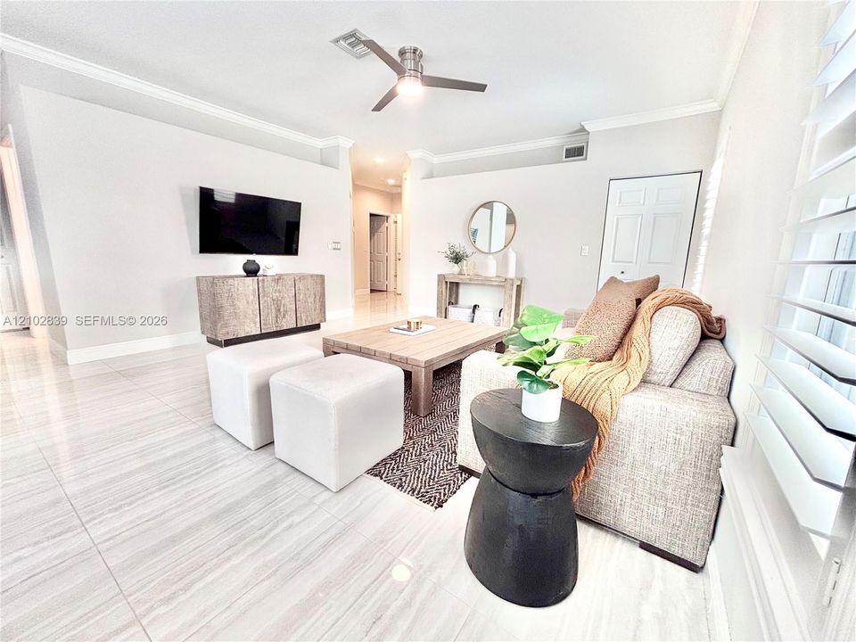 В аренду: $3,250 (3 спален, 2 ванн, 1411 Квадратных фут)