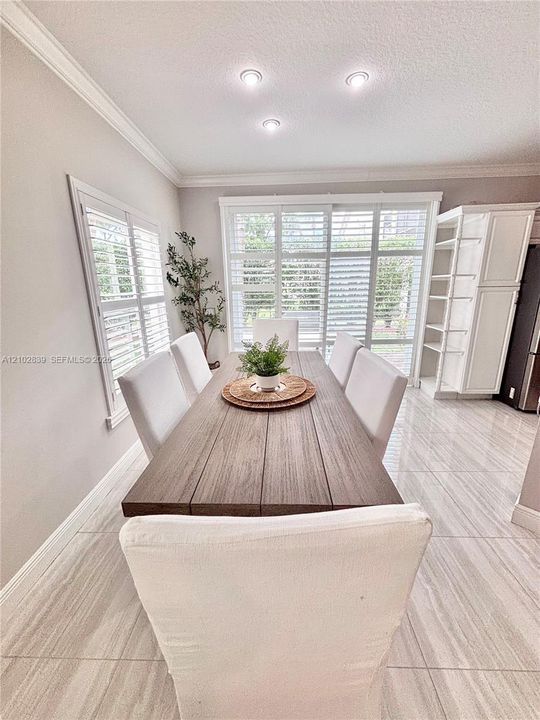 В аренду: $3,250 (3 спален, 2 ванн, 1411 Квадратных фут)