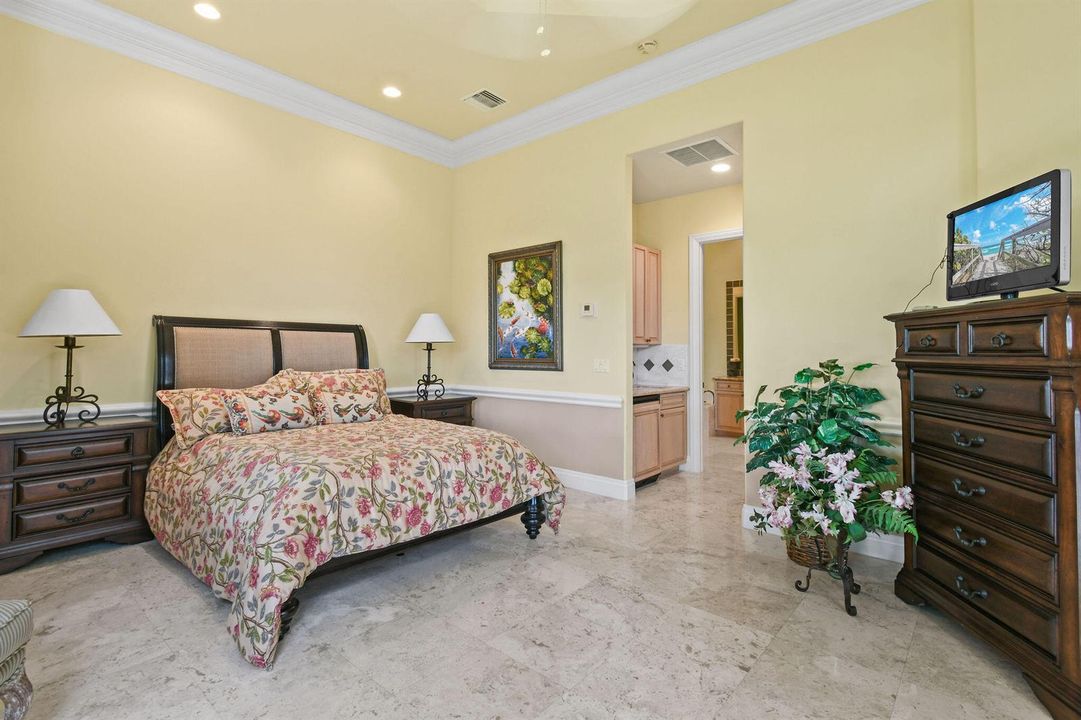 209GrandPointeDr(104)