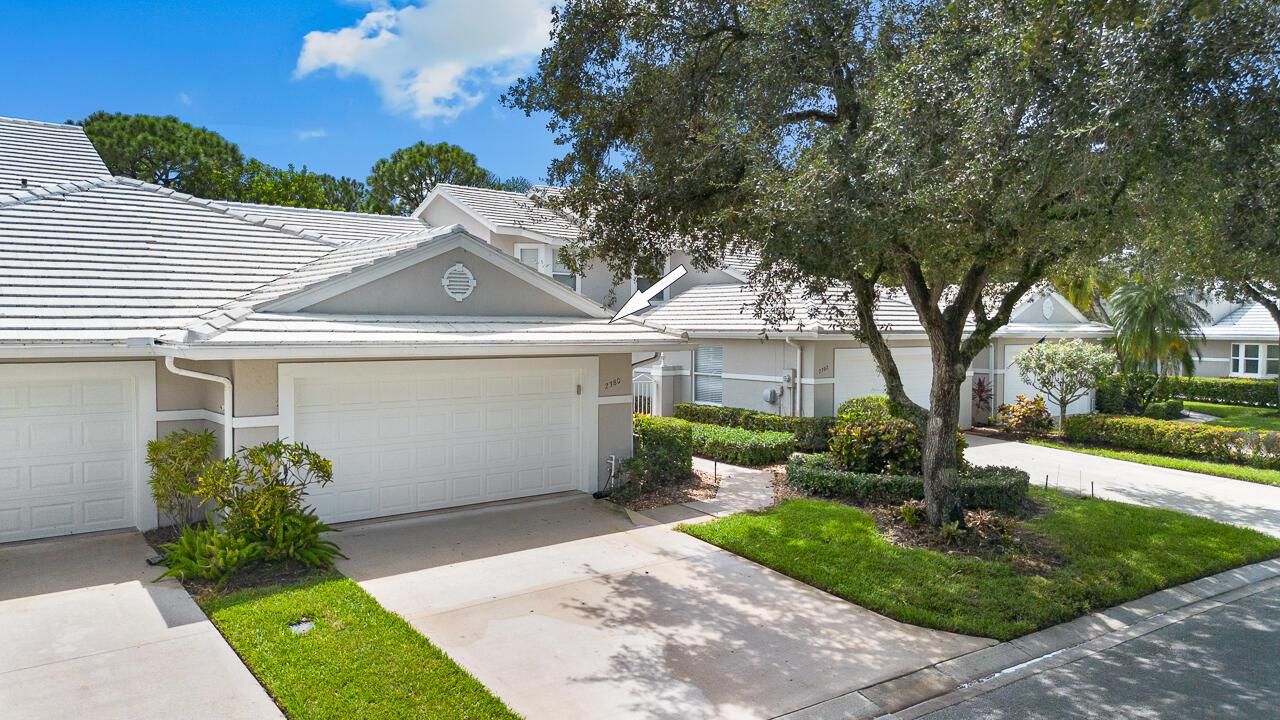 2380 SW Foxpoint Way-1